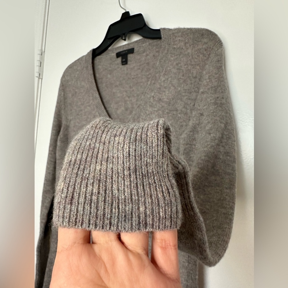 J. CREW Women’s Merino Wool Alpaca V-Neck Tunic Sweater XXS Preppy Minimalist - Picture 4 of 9